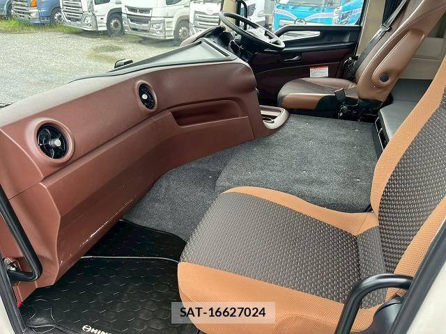 Hino PROFIA 2021-07 8231422-19