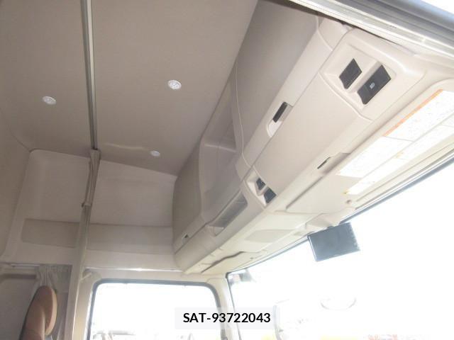 Hino PROFIA 2025-12 8231414-25
