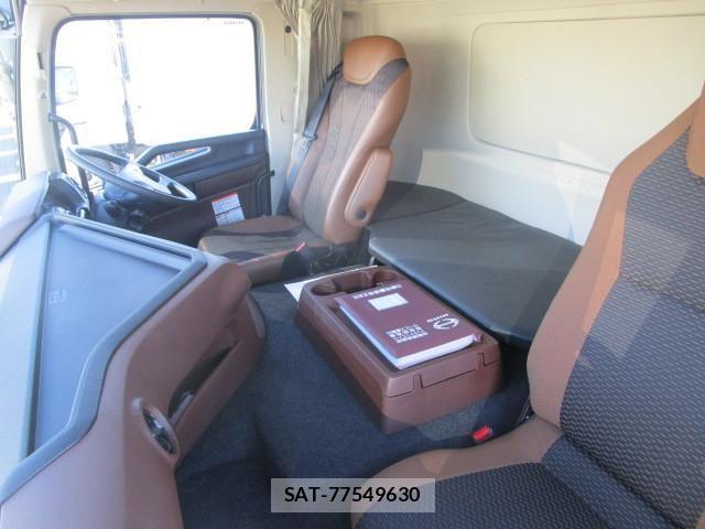 Hino PROFIA 2025-12 8231411-14