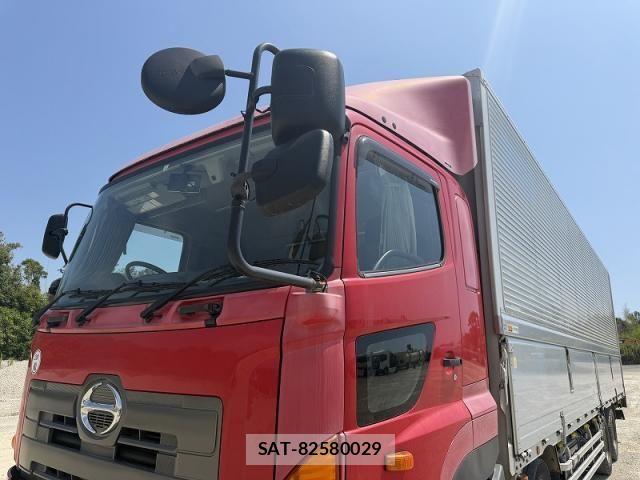 Hino PROFIA 2016-05 8246432-11