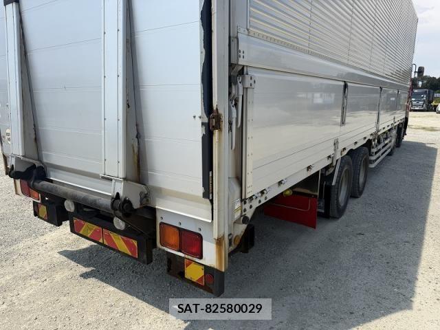 Hino PROFIA 2016-05 8246432-14