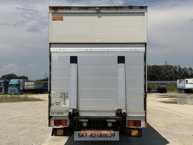 Hino PROFIA 2016-05 8246432-4