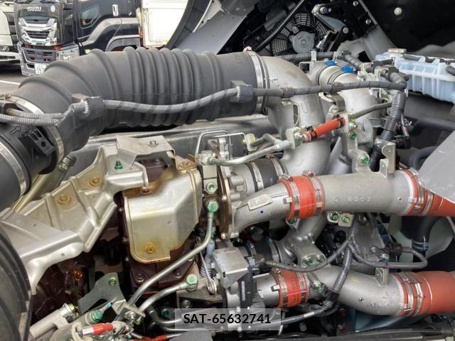Hino PROFIA 2025-11 8246429-14