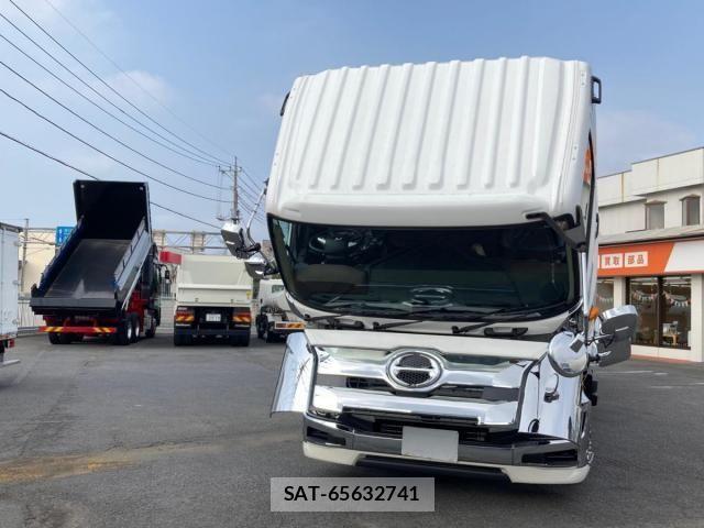 Hino PROFIA 2025-11 8246429-20