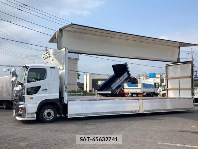 Hino PROFIA 2025-11 8246429-4