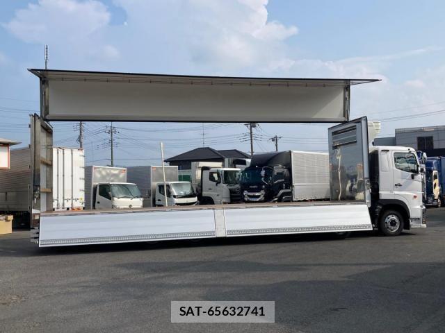 Hino PROFIA 2025-11 8246429-5