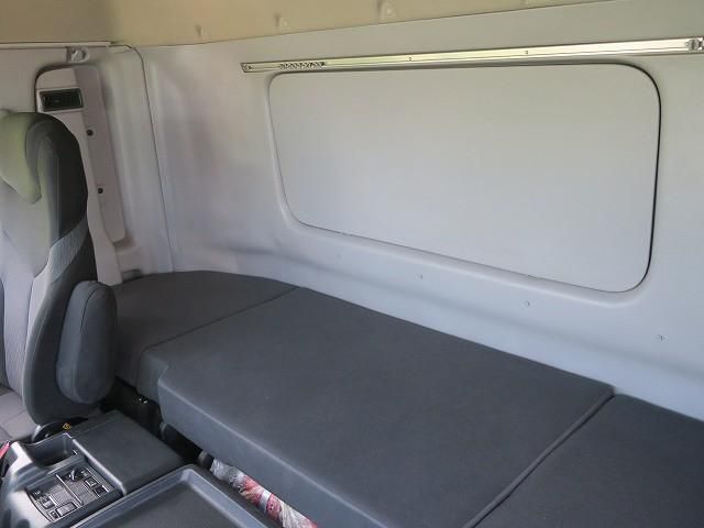 Hino PROFIA 2016-03 8311137-21