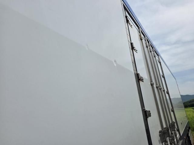 Hino PROFIA 2021-09 8311133-12