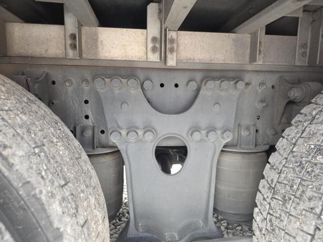 Hino PROFIA 2021-09 8311133-27