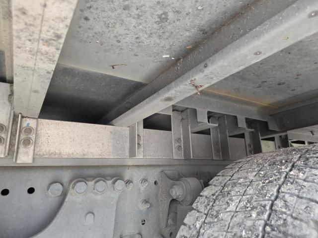 Hino PROFIA 2021-09 8311133-28