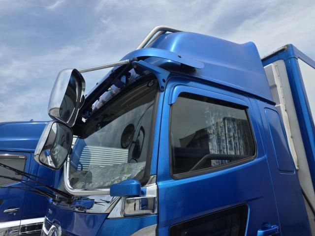 Hino PROFIA 2021-09 8311133-7