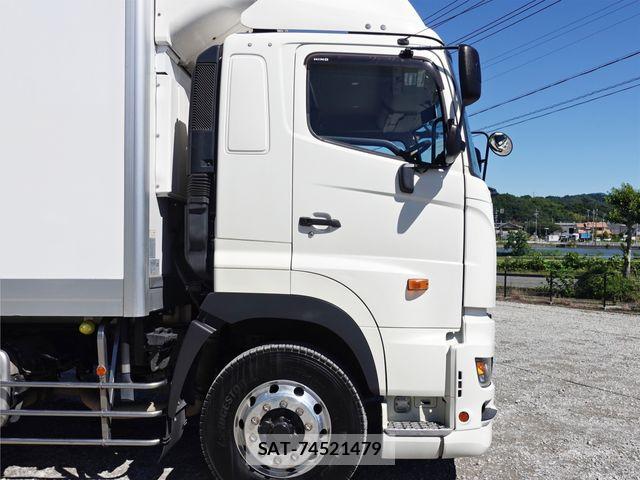 Hino PROFIA 2017-10 8316612-2