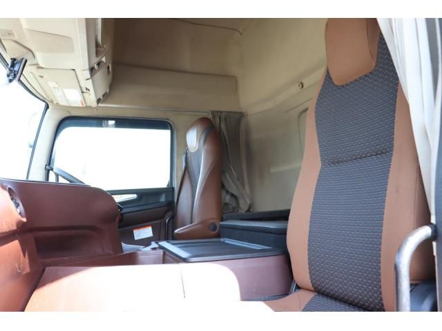 Hino PROFIA 2018-09 8331958-15
