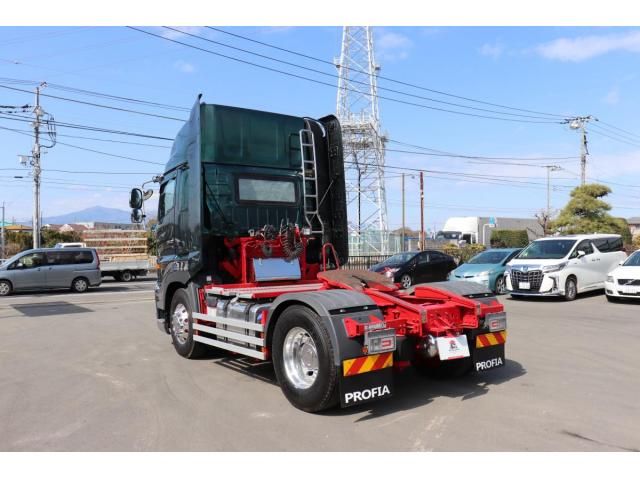 Hino PROFIA 2018-09 8331958-3