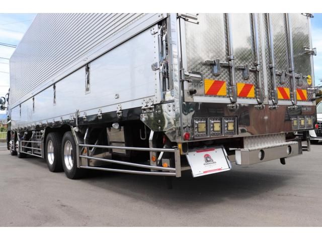 Hino PROFIA 2020-05 8331949-9