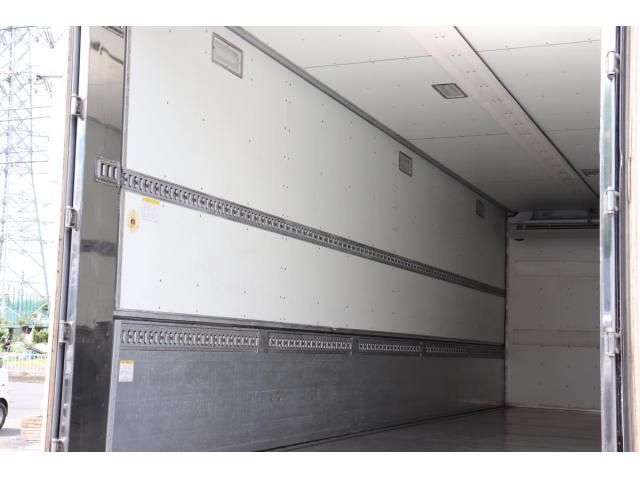 Hino PROFIA 2020-05 8331949-14
