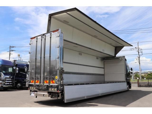 Hino PROFIA 2020-05 8331949-19