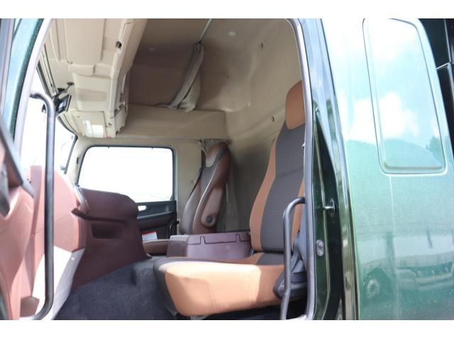 Hino PROFIA 2020-05 8331949-27