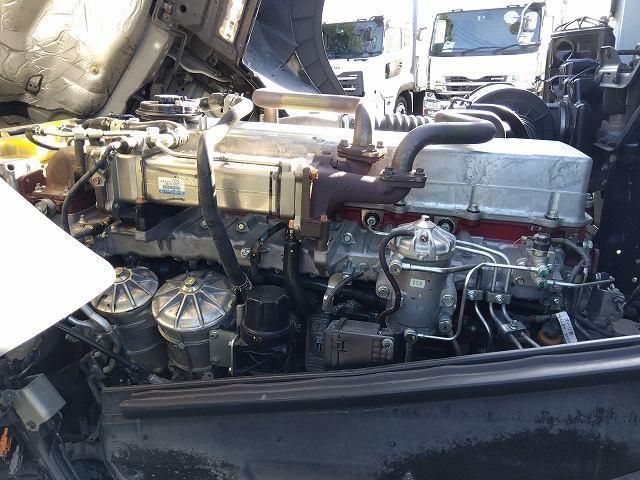 Hino PROFIA 2015-04 8331962-19