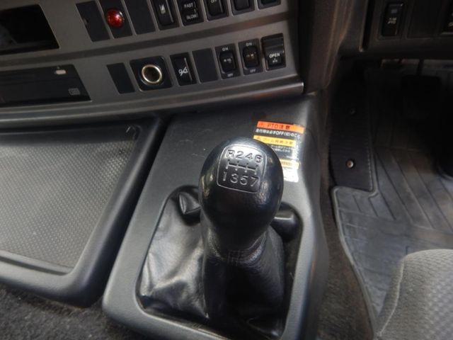 Hino PROFIA 2015-03 8331964-13