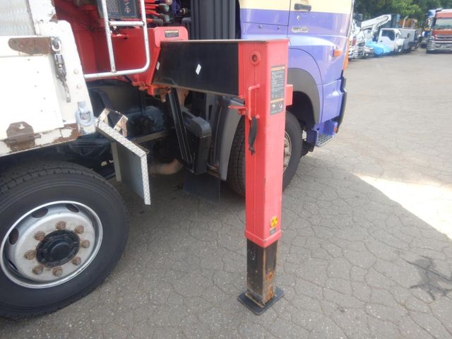 Hino PROFIA 2015-03 8331964-26