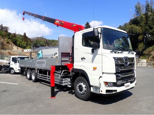 Hino PROFIA 2025-10 8331944-1