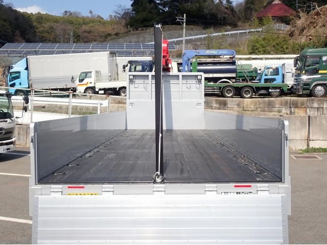 Hino PROFIA 2025-10 8331944-6