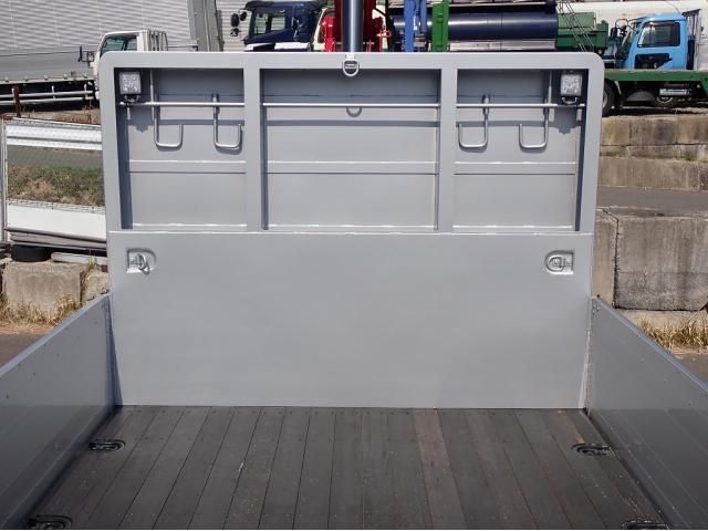 Hino PROFIA 2025-10 8331944-7