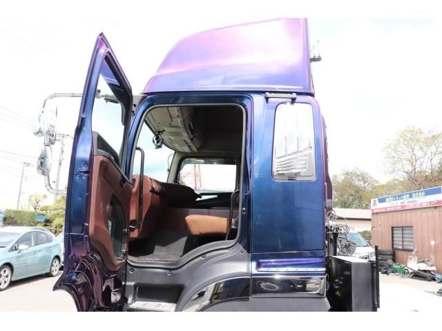 Hino PROFIA 2020-03 8331956-19