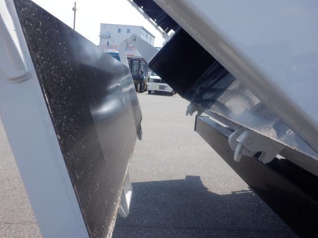 Hino PROFIA 2025-11 8331950-12