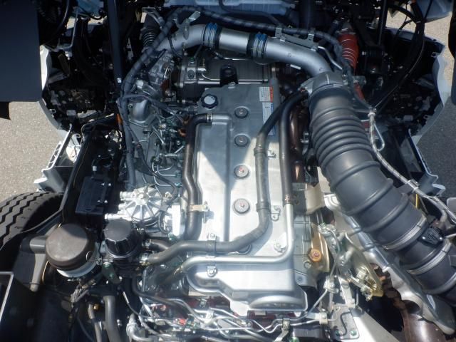 Hino PROFIA 2025-11 8331950-26