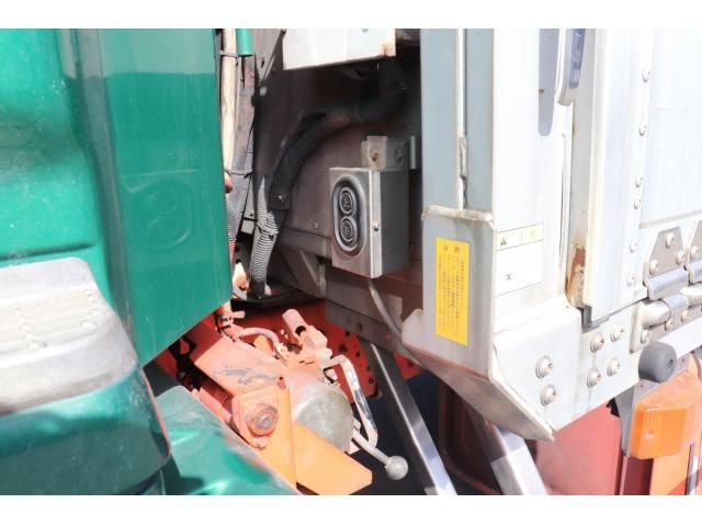 Hino PROFIA 2003-07 8331966-26