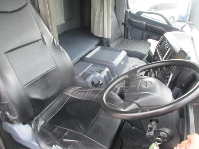 Hino PROFIA 2006-02 8331967-28