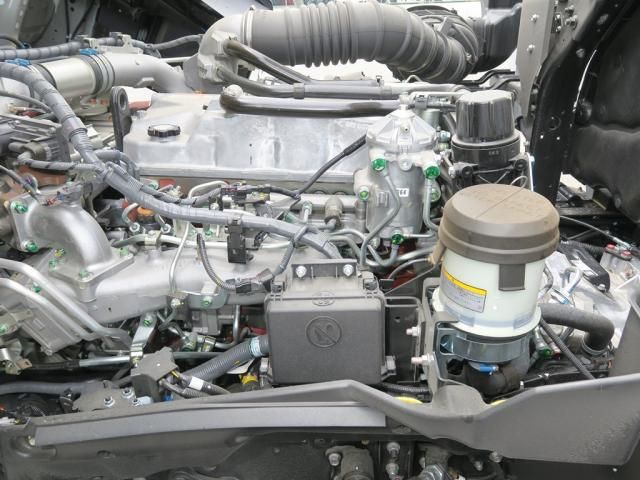 Hino PROFIA 2026-01 8331947-24