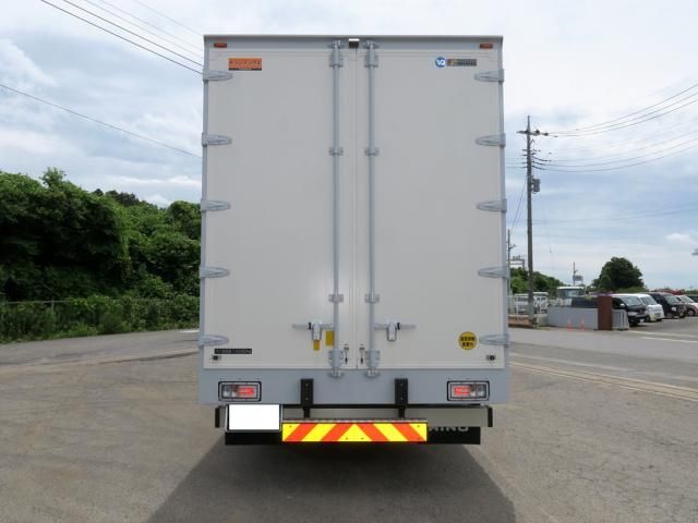 Hino PROFIA 2026-01 8331947-4