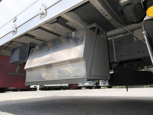 Hino PROFIA 2019-03 8331960-17