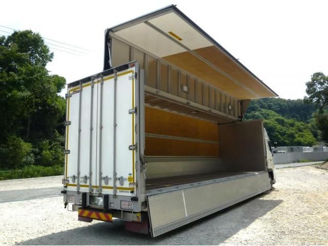 Hino PROFIA 2021-08 8331955-17