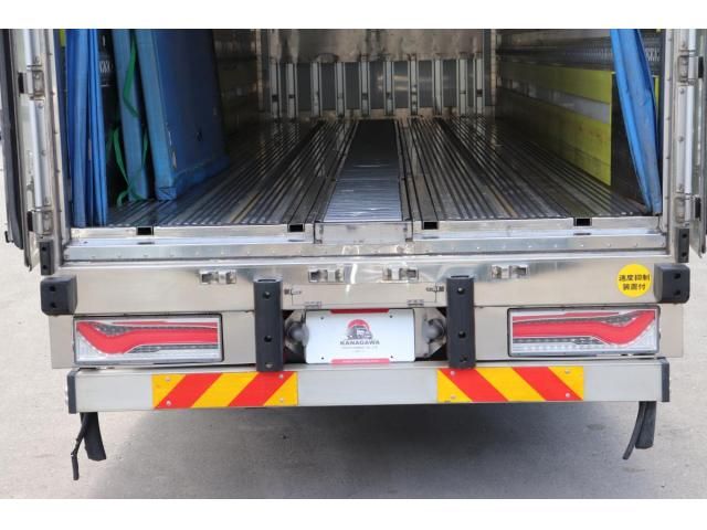 Hino PROFIA 2016-06 8331957-10