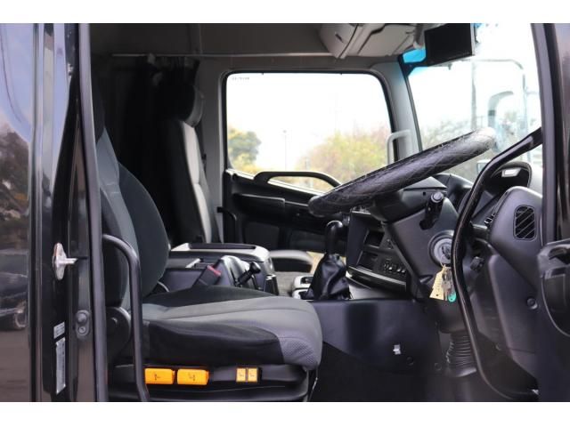 Hino PROFIA 2016-06 8331957-18