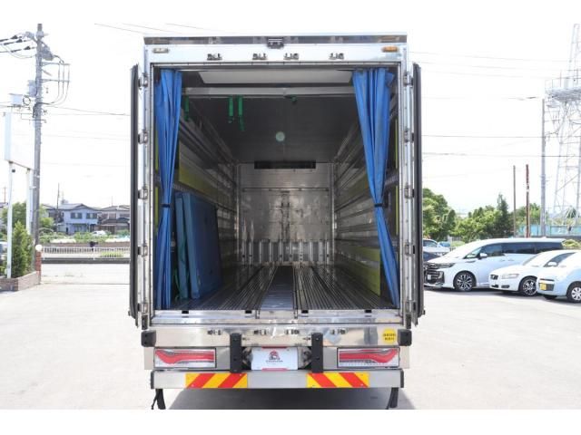 Hino PROFIA 2016-06 8331957-6