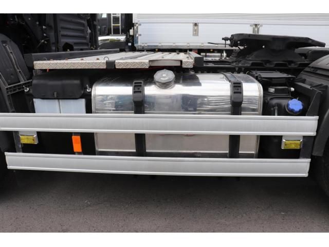 Hino PROFIA 2020-01 8331946-11