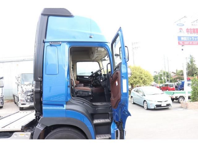 Hino PROFIA 2020-01 8331946-18