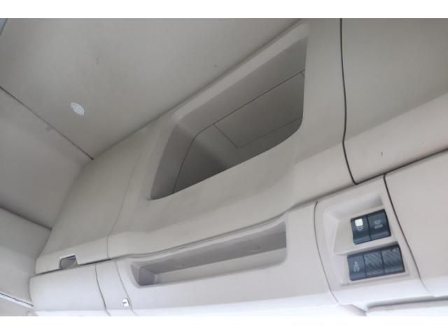 Hino PROFIA 2020-01 8331946-27