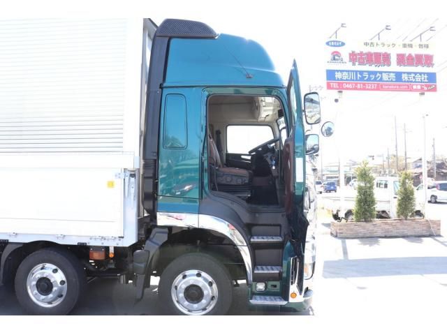 Hino PROFIA 2024-12 8331951-17