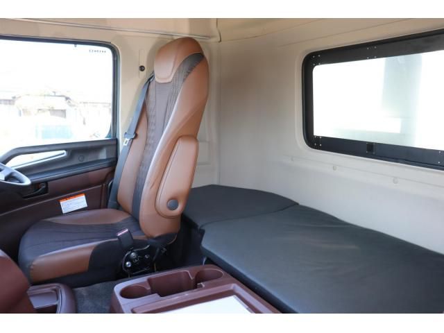 Hino PROFIA 2024-12 8331951-21
