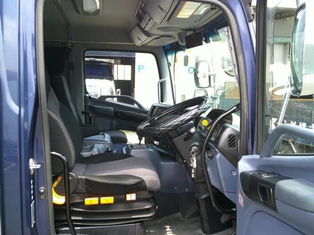 Hino PROFIA 2010-11 8331965-9