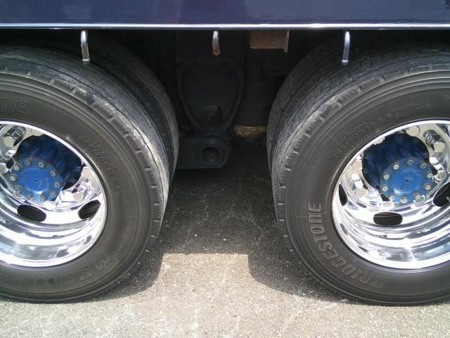 Hino PROFIA 2010-11 8331965-28