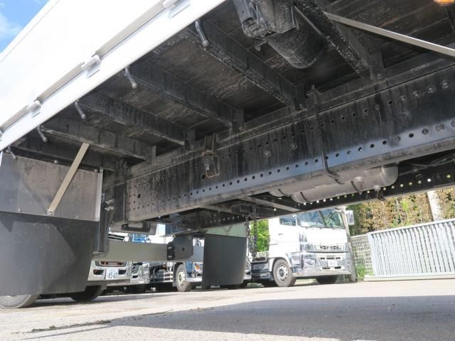 Hino PROFIA 2025-04 8331945-15
