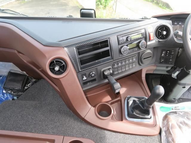 Hino PROFIA 2025-04 8331945-28