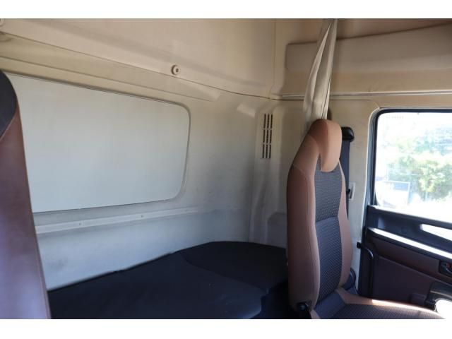 Hino PROFIA 2019-04 8331963-18
